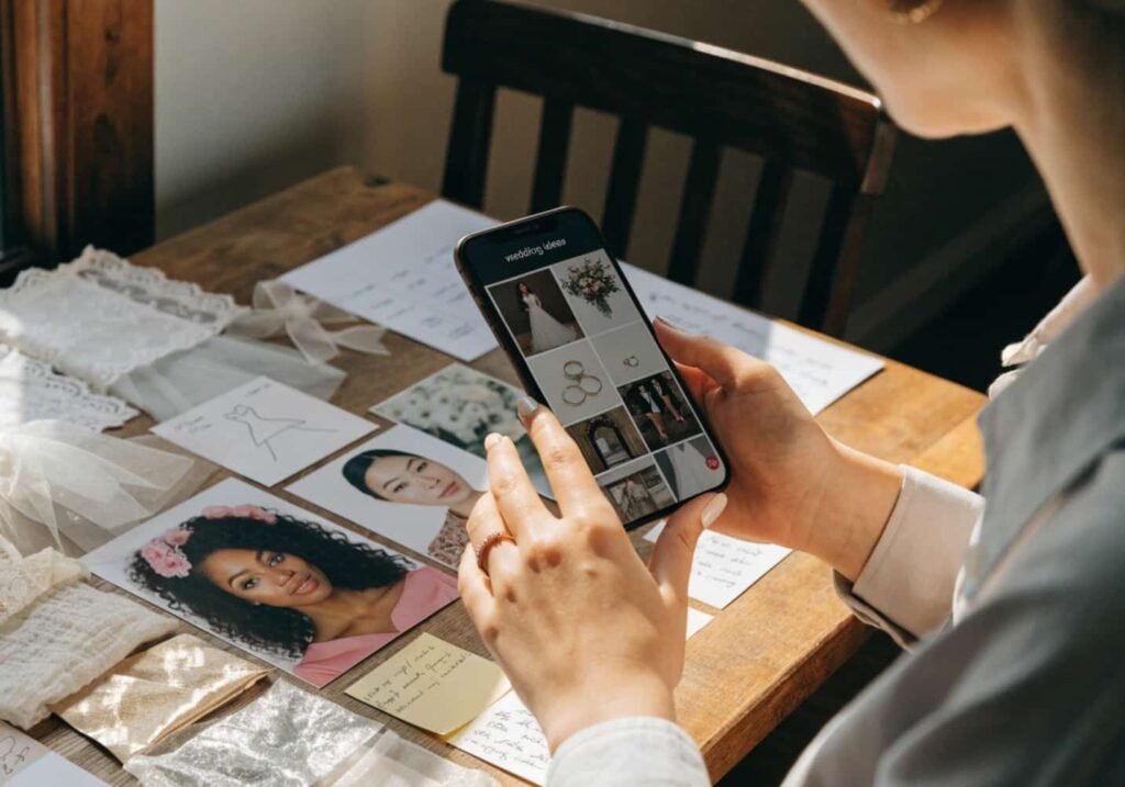 Beginner using Pinterest smartly to discover their wedding reception style