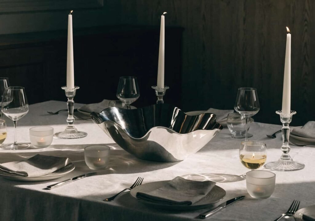 Liquid metal chrome centerpiece decor idea for dining table styling